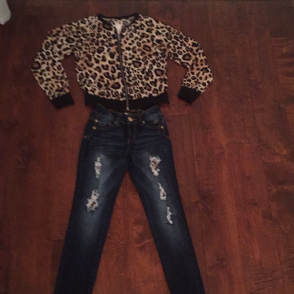 Justice jeans and jacket with leopard details